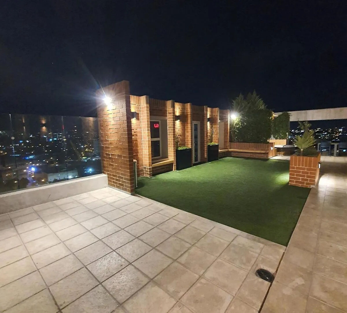 Alojamiento 2 Habitaciones Y Parqueo Guatemala Guatemala